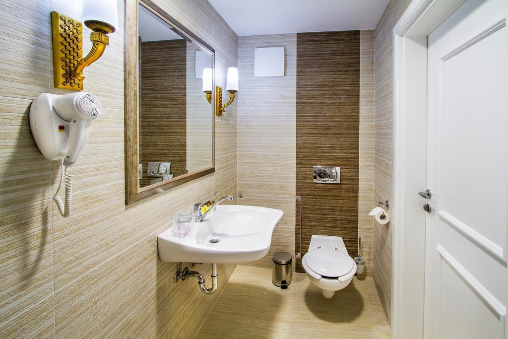 A Hoteli - Hotel Sloboda Šabac Quarto foto