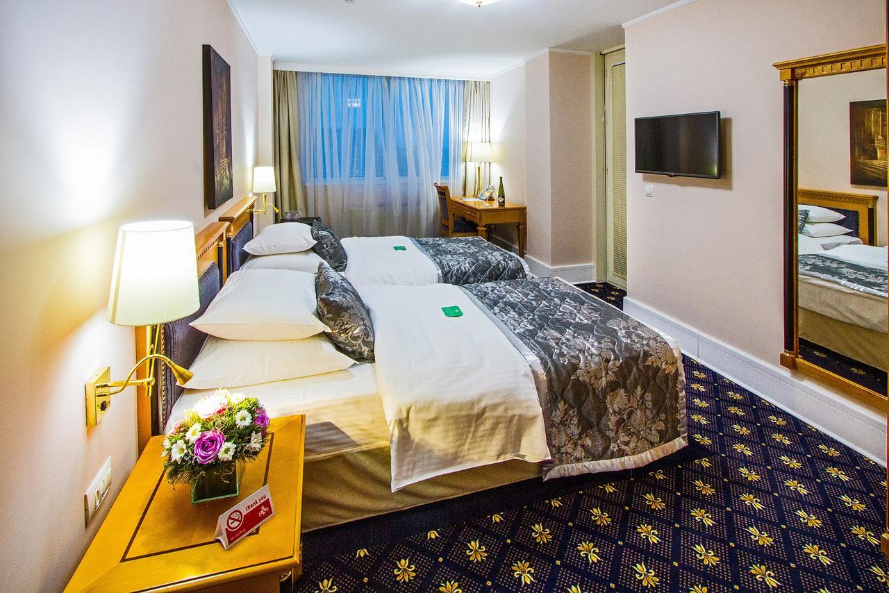 A Hoteli - Hotel Sloboda Šabac Quarto foto