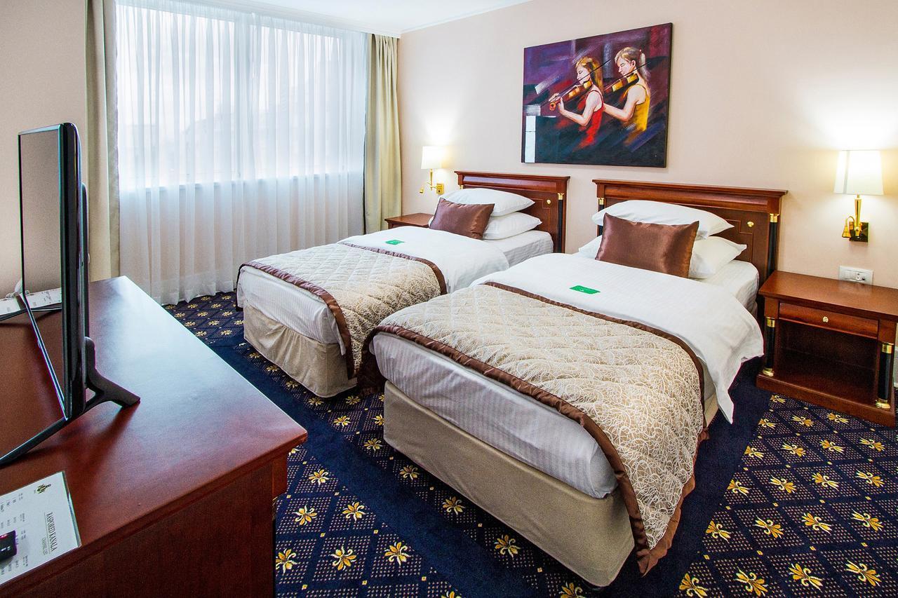 A Hoteli - Hotel Sloboda Šabac Quarto foto